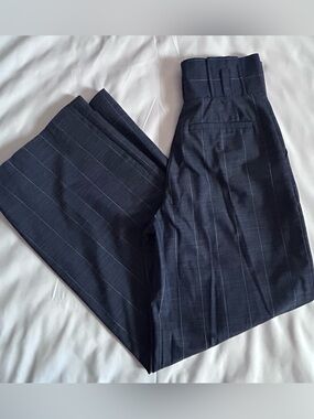 7th Avenue Design Studios Pinstripe Wide-Leg Pants from NY and Co.  Size 2